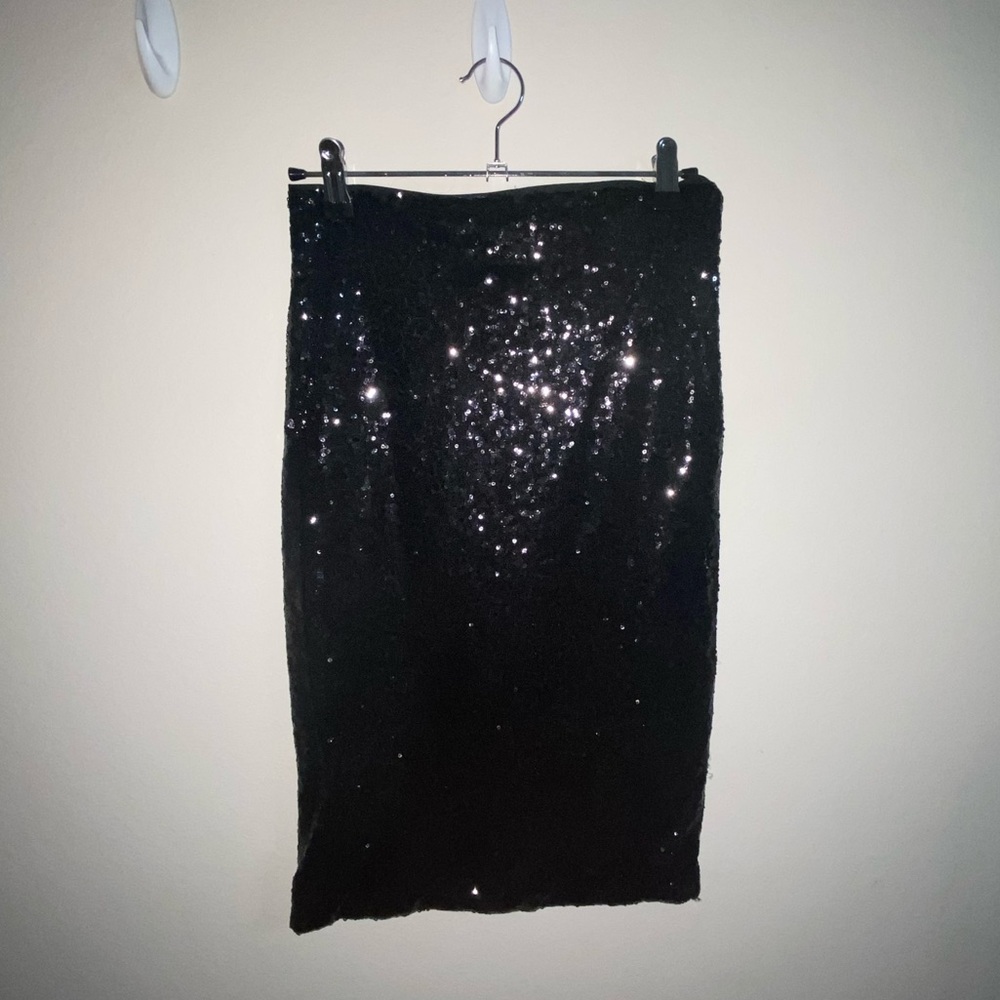 Black sequin pencil skirt